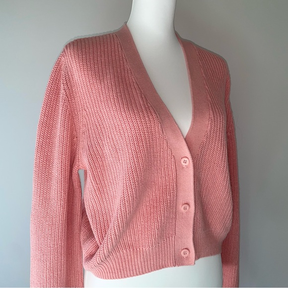 Fisherman Cardigan in Cropped Peach Pink - Picture 2 of 7